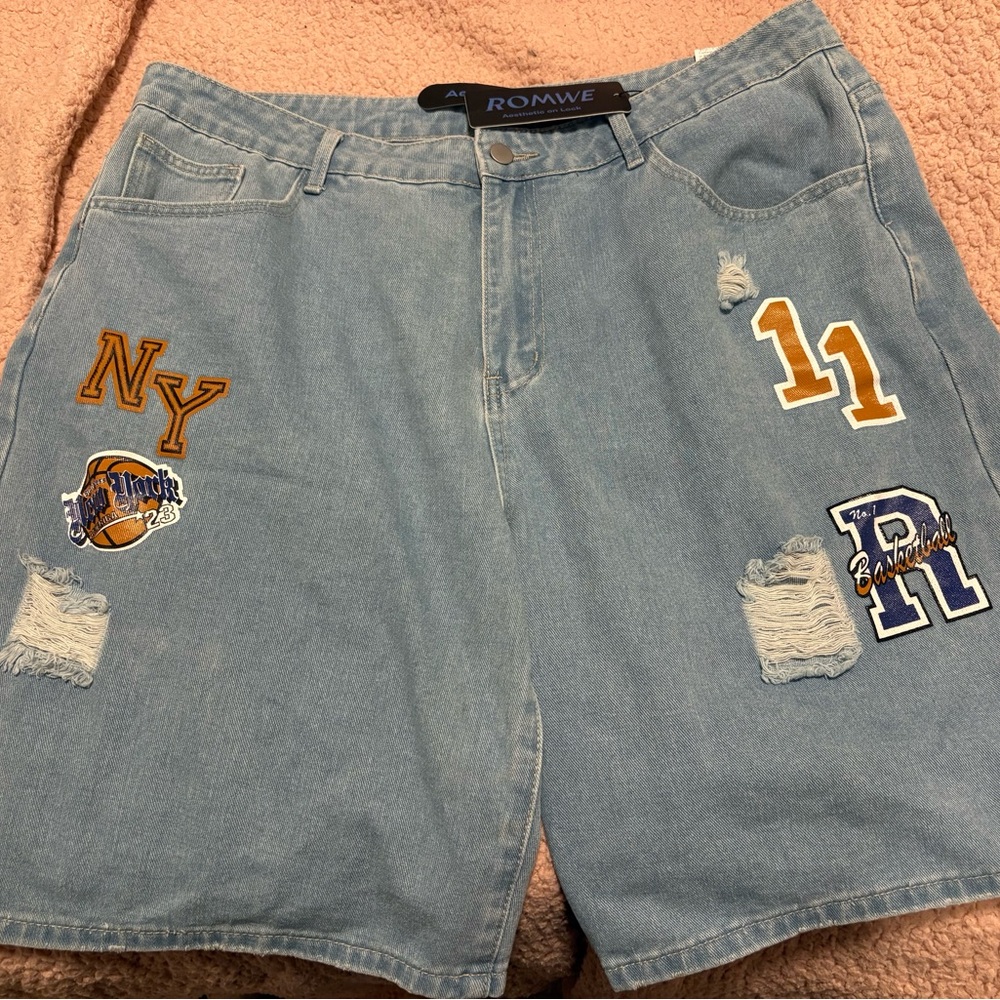 Baggy Shorts :)